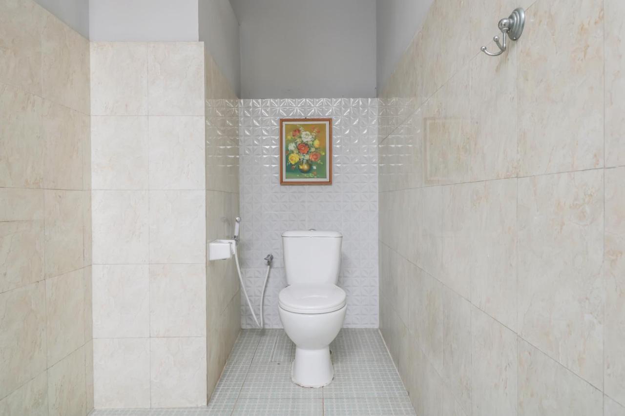 Oyo 1757 Villa Dende Ломбок Екстериор снимка